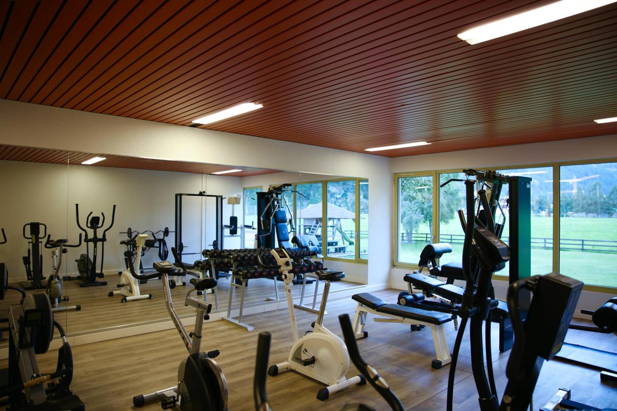 Monte Rosa Taesch, Apartments Mit Wellness Bereich Екстериор снимка